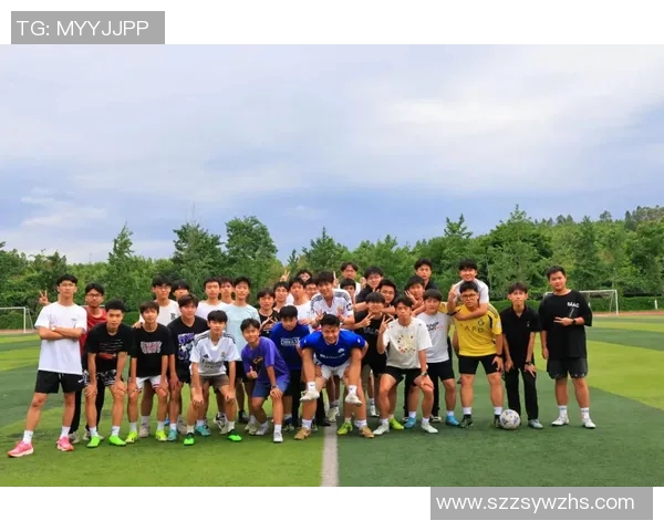 激情四溢的16号足球比赛精彩回顾与赛后分析让我们一起见证足球的魅力与团队精神 激情四溢的16号足球比赛精彩回顾与赛后分析让我们一起见证足球的魅力与团队精神